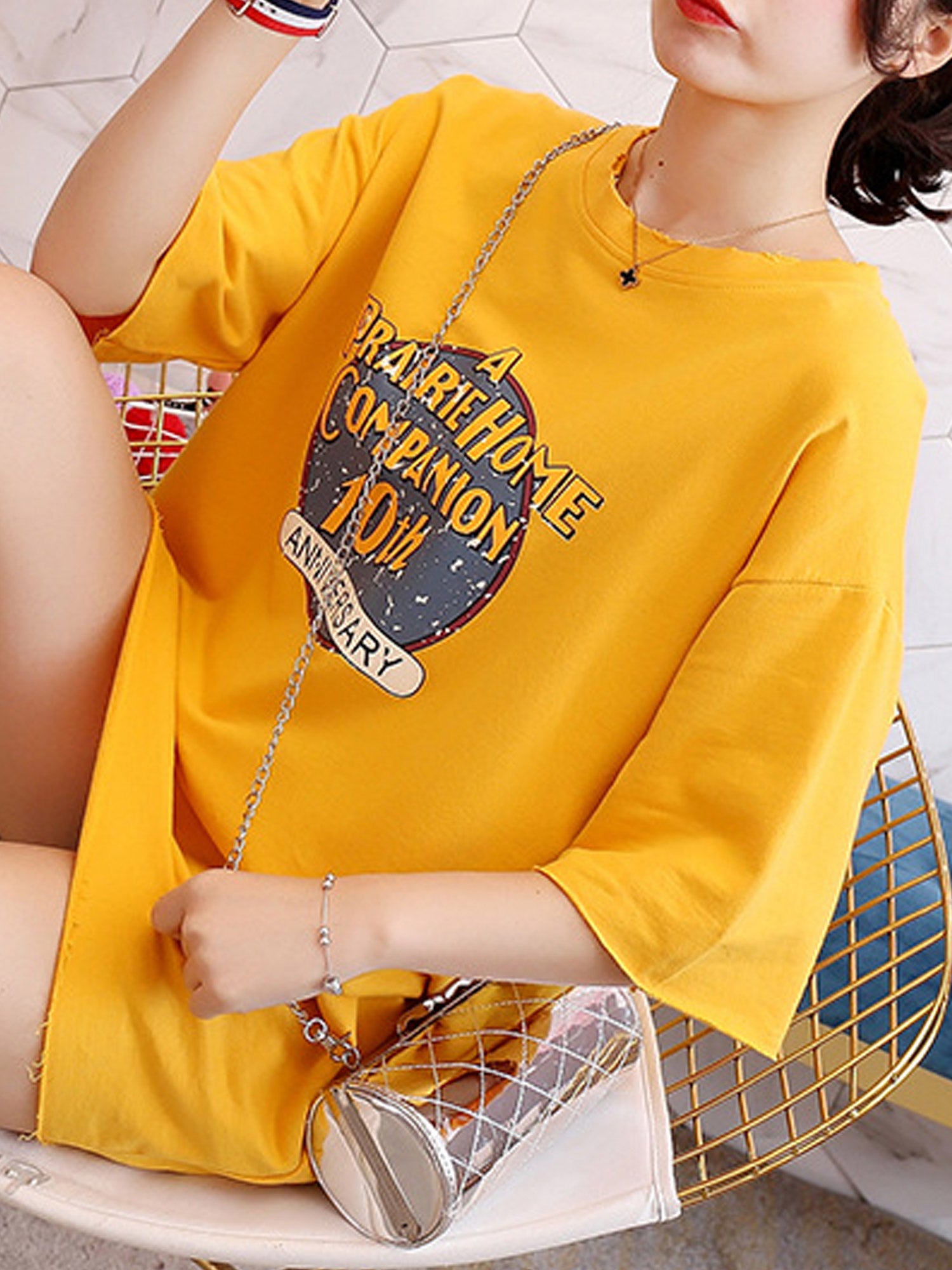 Women Loose Elbow Sleeve Graphic Casual Top