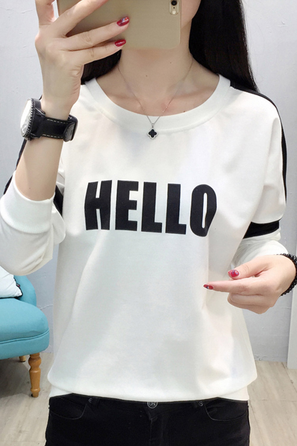 Women Loose Long Sleeved Graphic Printed Top