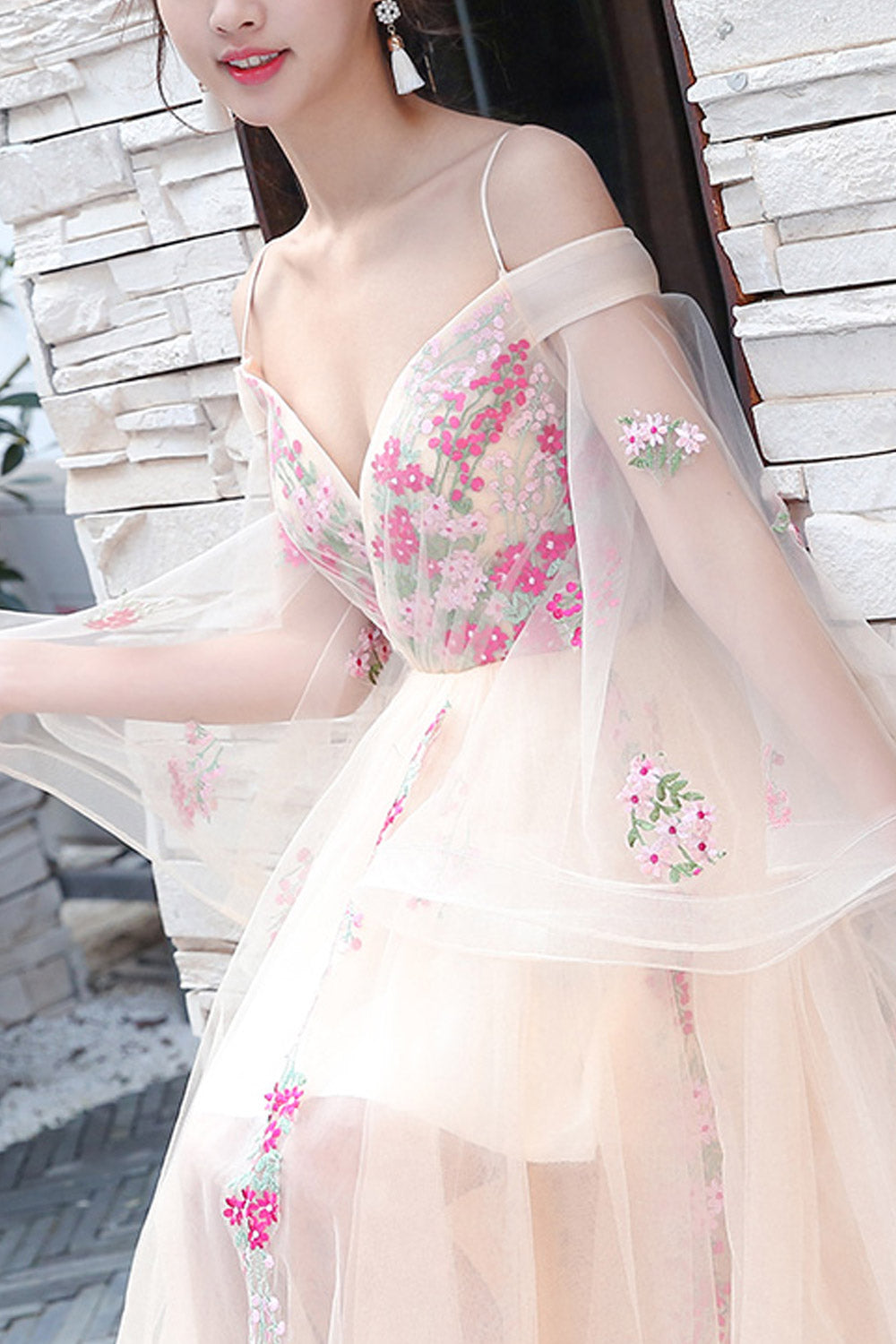 Women Cold Shoulder Thin Strap Wedding Dress