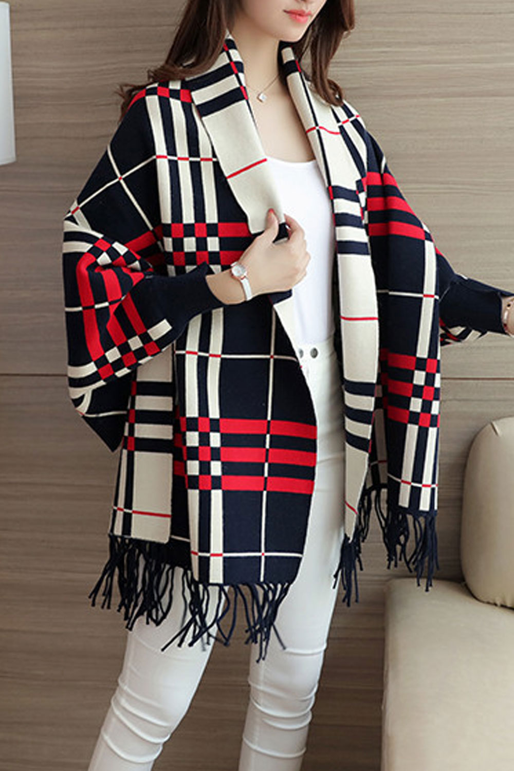Women Classy Striped Pattern Tassel Decorated Warm Shawl