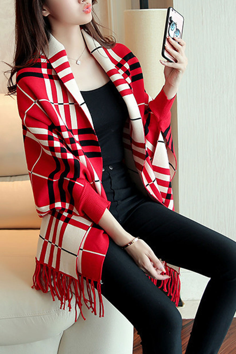 Women Classy Striped Pattern Tassel Decorated Warm Shawl