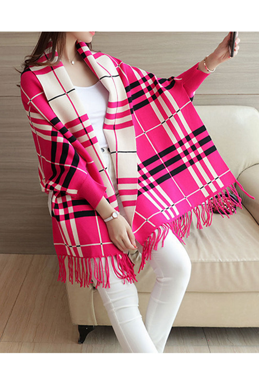 Women Classy Striped Pattern Tassel Decorated Warm Shawl