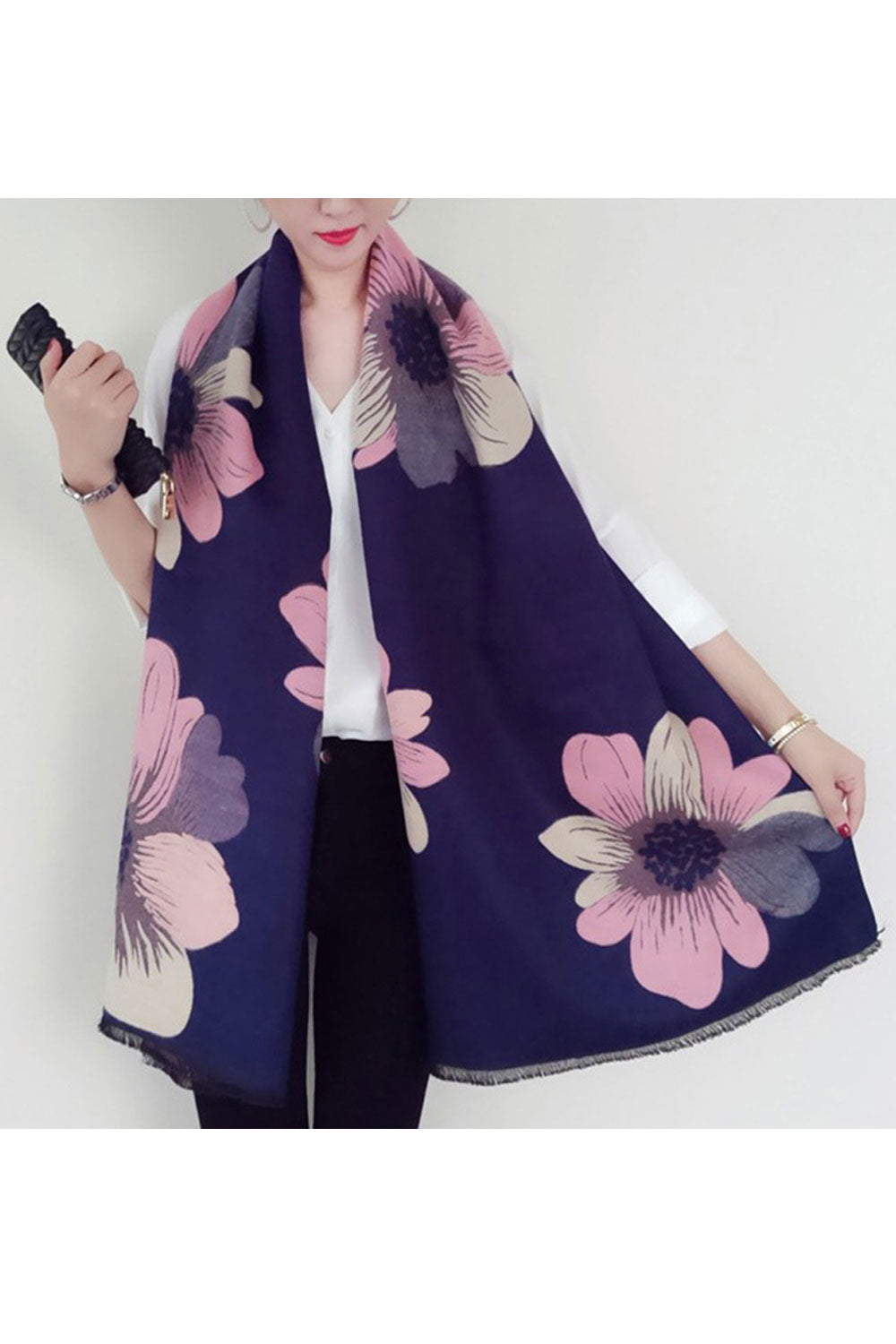 Women Flawless Flower Pattern Thick & Warm Shawl