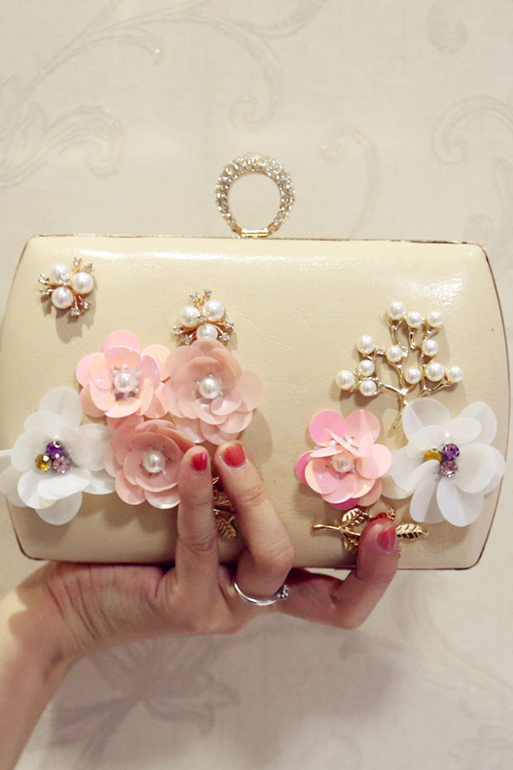 Women Stylish Pearl Flower Decorated Diagonal Bags.