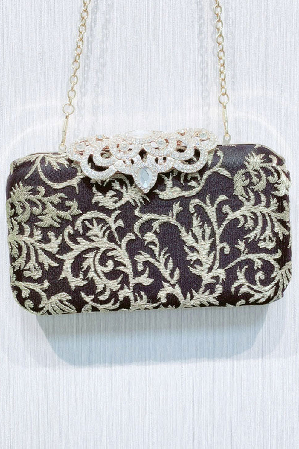 Women Elegant Embroidered Shoulder Clutch Bag