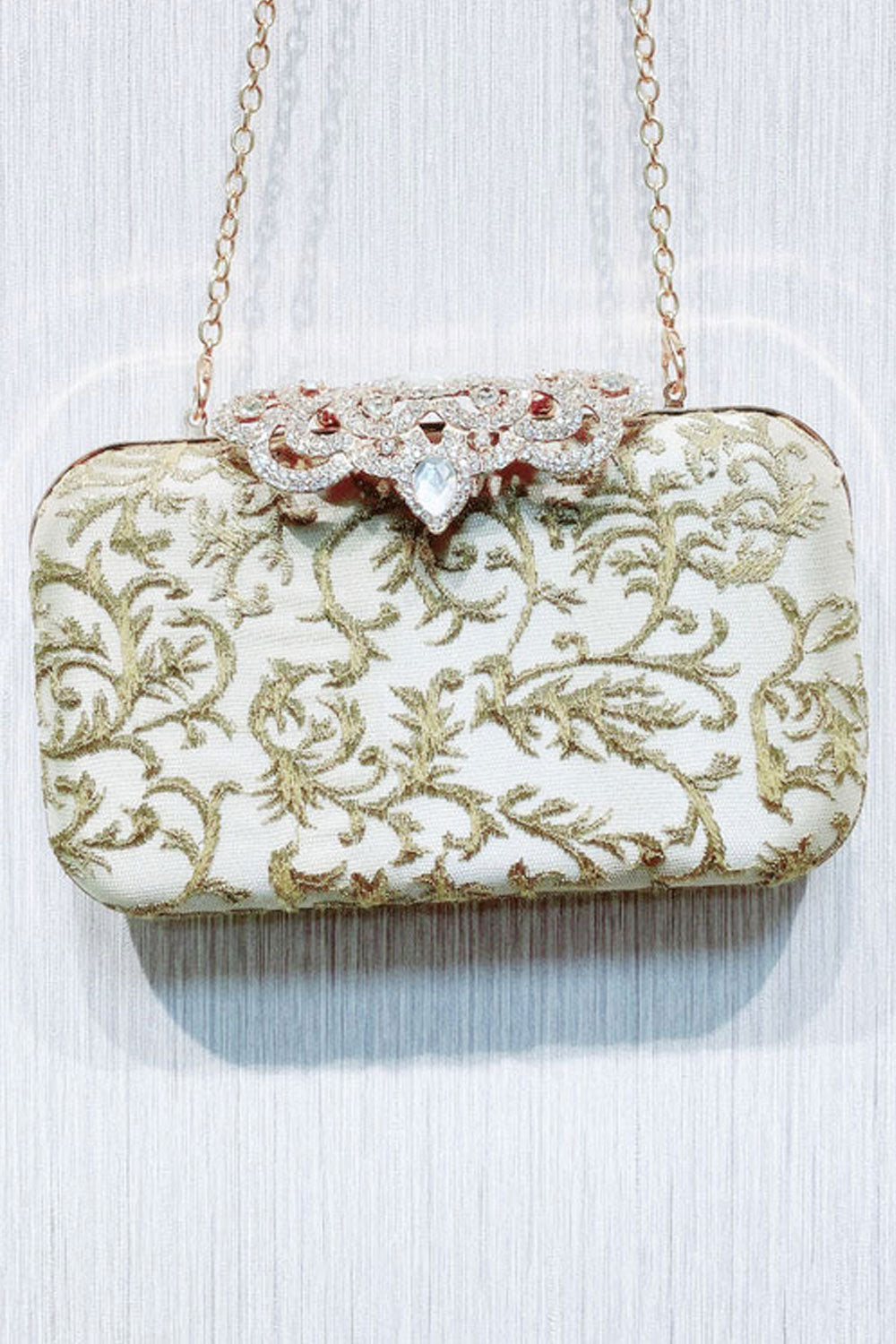 Women Elegant Embroidered Shoulder Clutch Bag