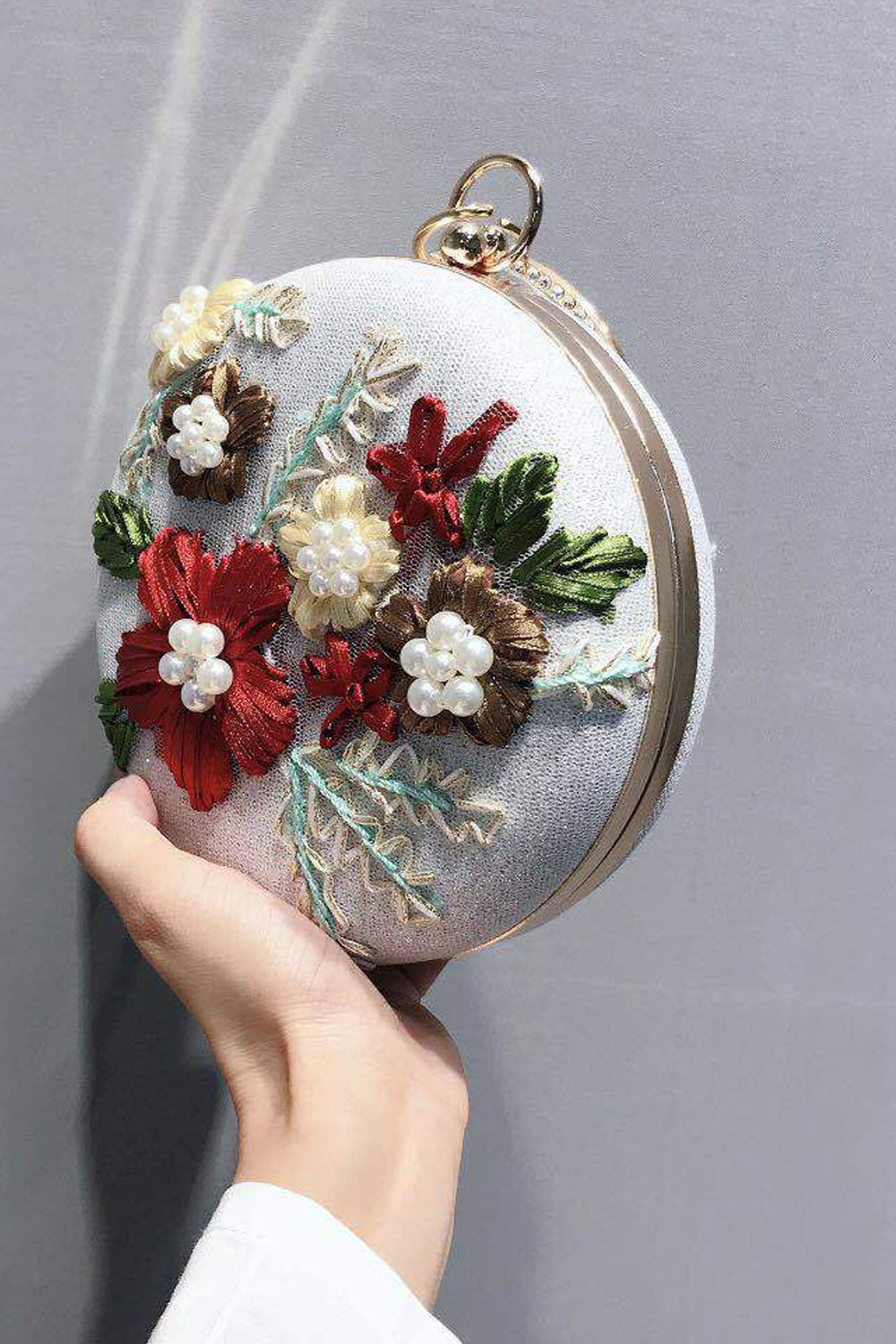 Women Embroidered Pearl Decorated Round Chain Clutch Bag