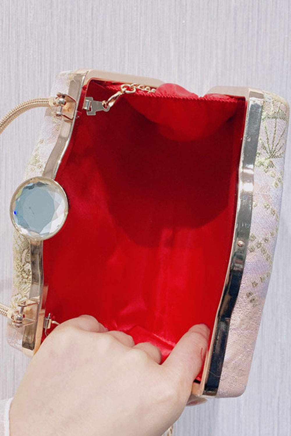 Women Embroidered Antique Style Evining Hanbag