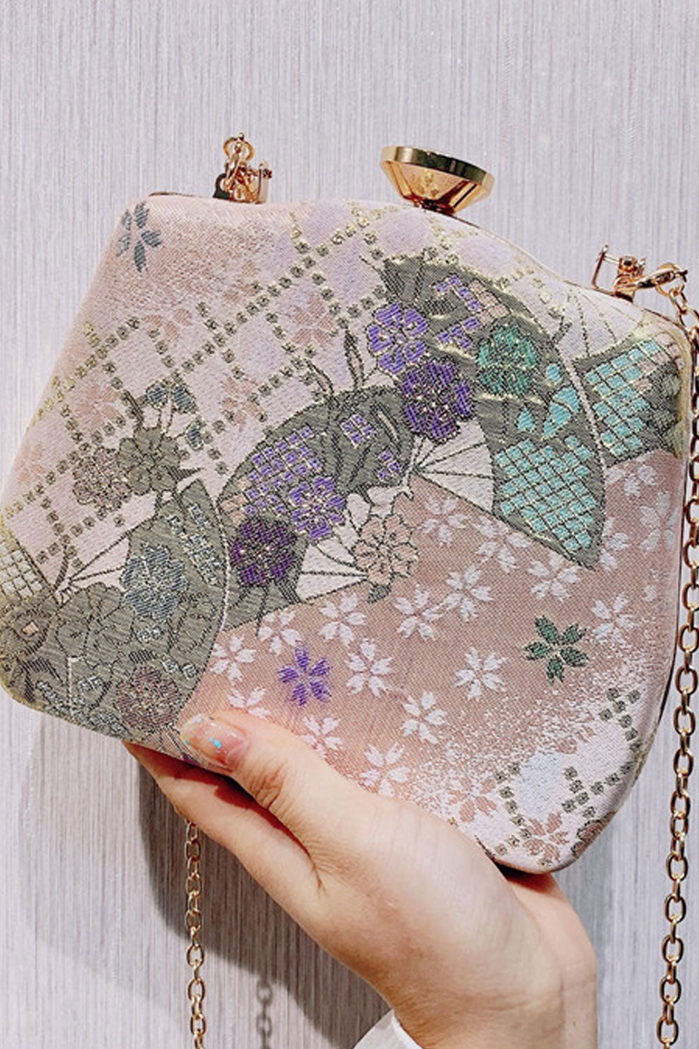 Women Embroidered Antique Style Evining Hanbag