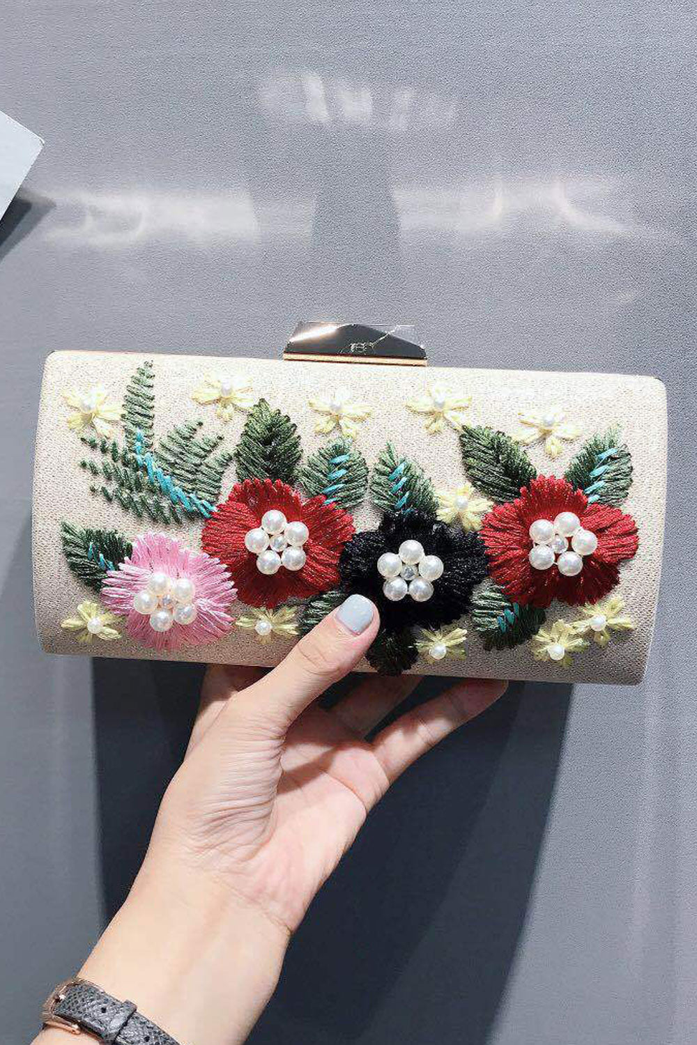 Women Flower Embroidered shiny Bride Clutch Bag