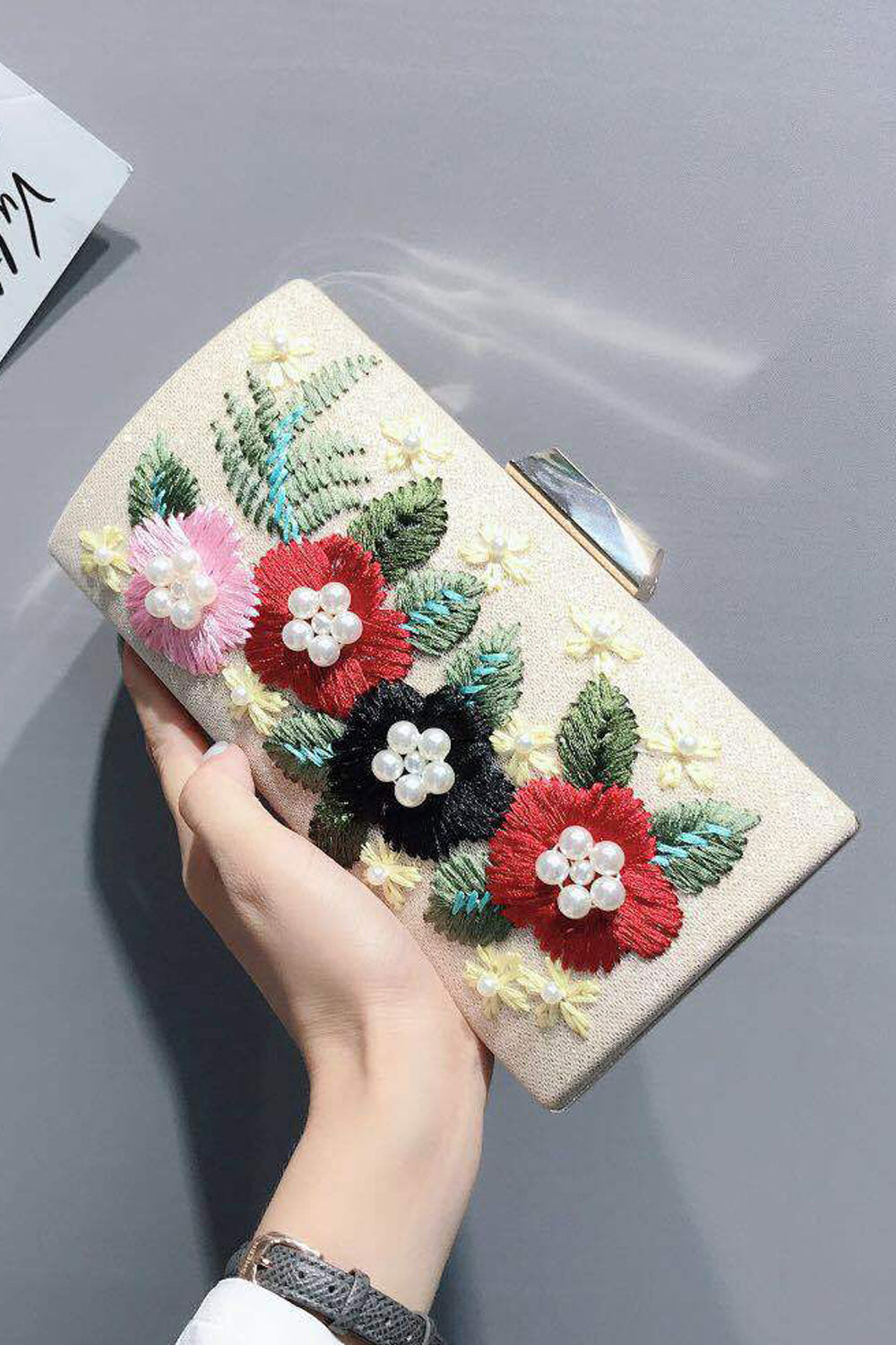 Women Flower Embroidered shiny Bride Clutch Bag