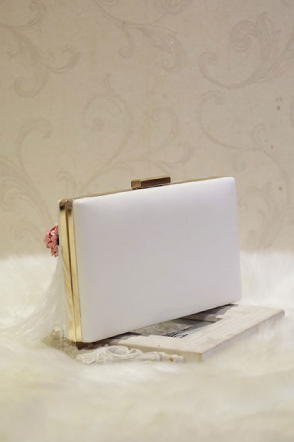 Women Flower Tassel Pearl Decorated Long Chain Clutch Bag