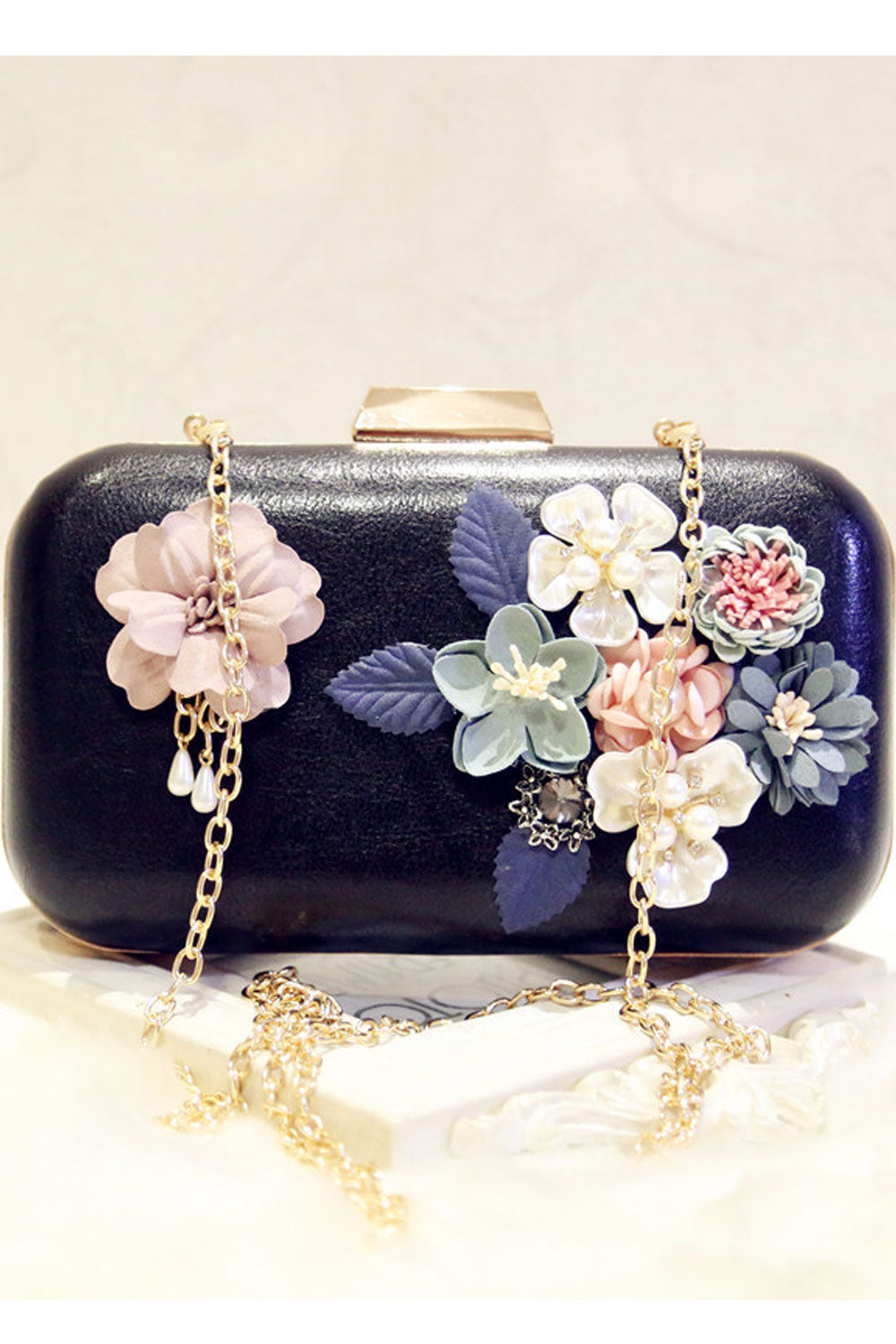 Women New Flower Decorated Shiny Clutch Diagonal Bag