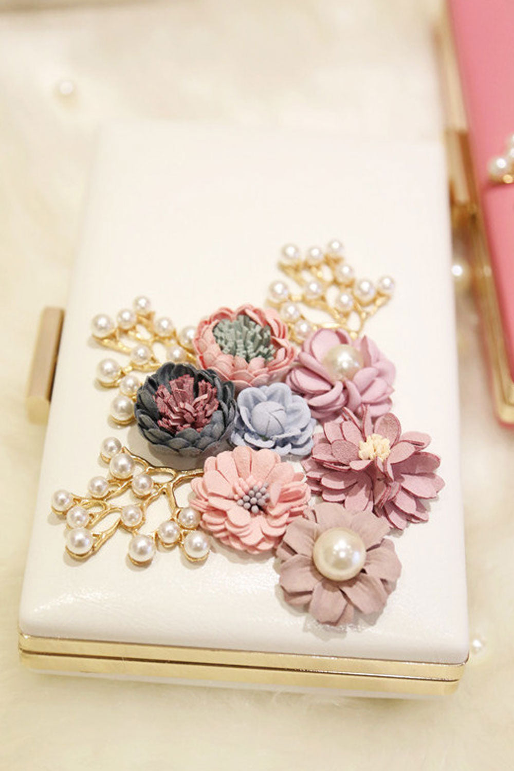 Women Fashion Pearl Flower Clutch Mini Bag