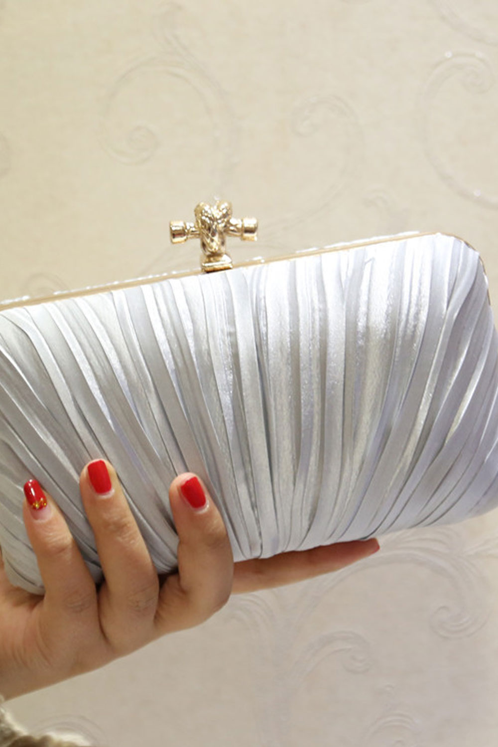 Women Beautiful Soft Hook Closure Shoulder Party Handbag