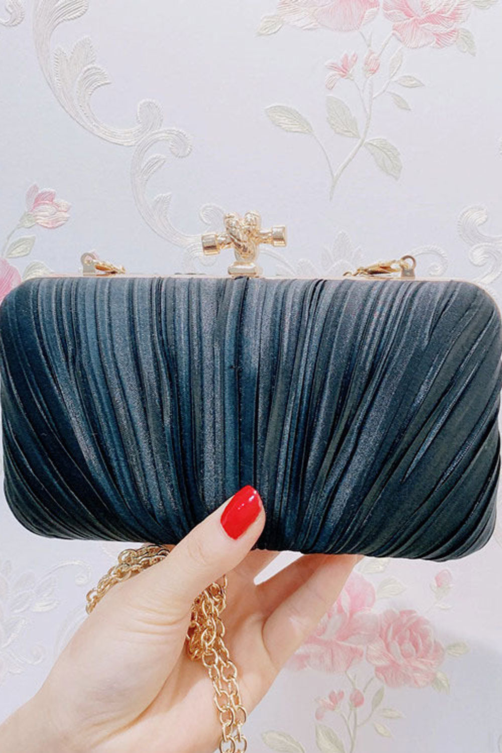 Women Beautiful Soft Hook Closure Shoulder Party Handbag