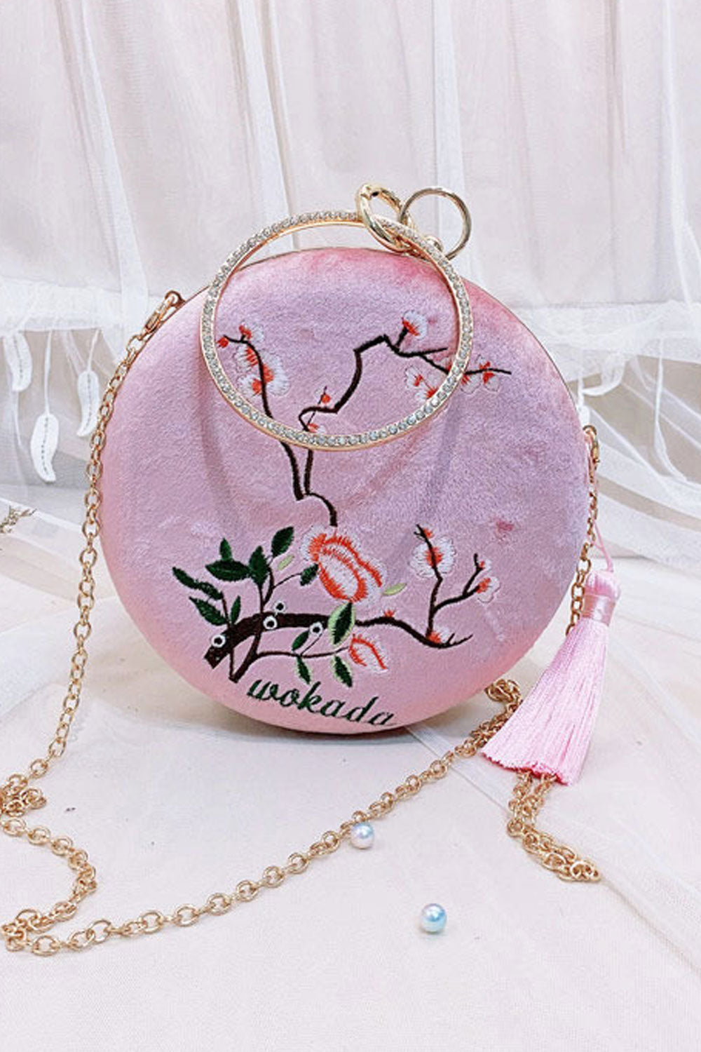 Women Beautiful Embroidery Round Shape Chain Clutch Bag