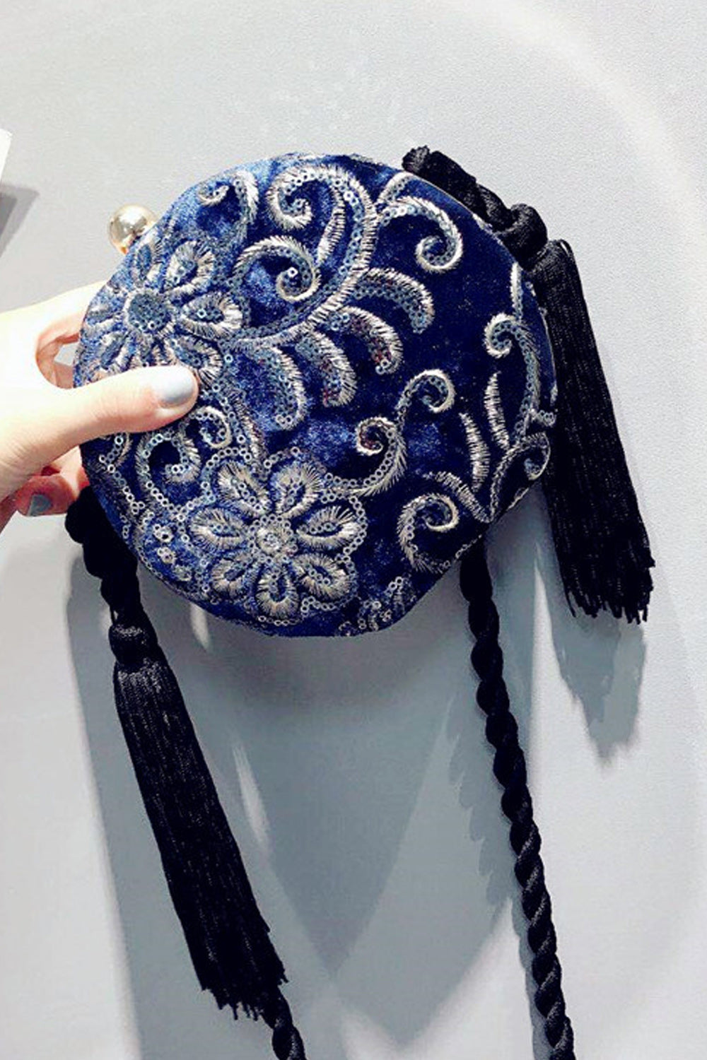Women Sequins Decoration Rope Handle Clutch Bag
