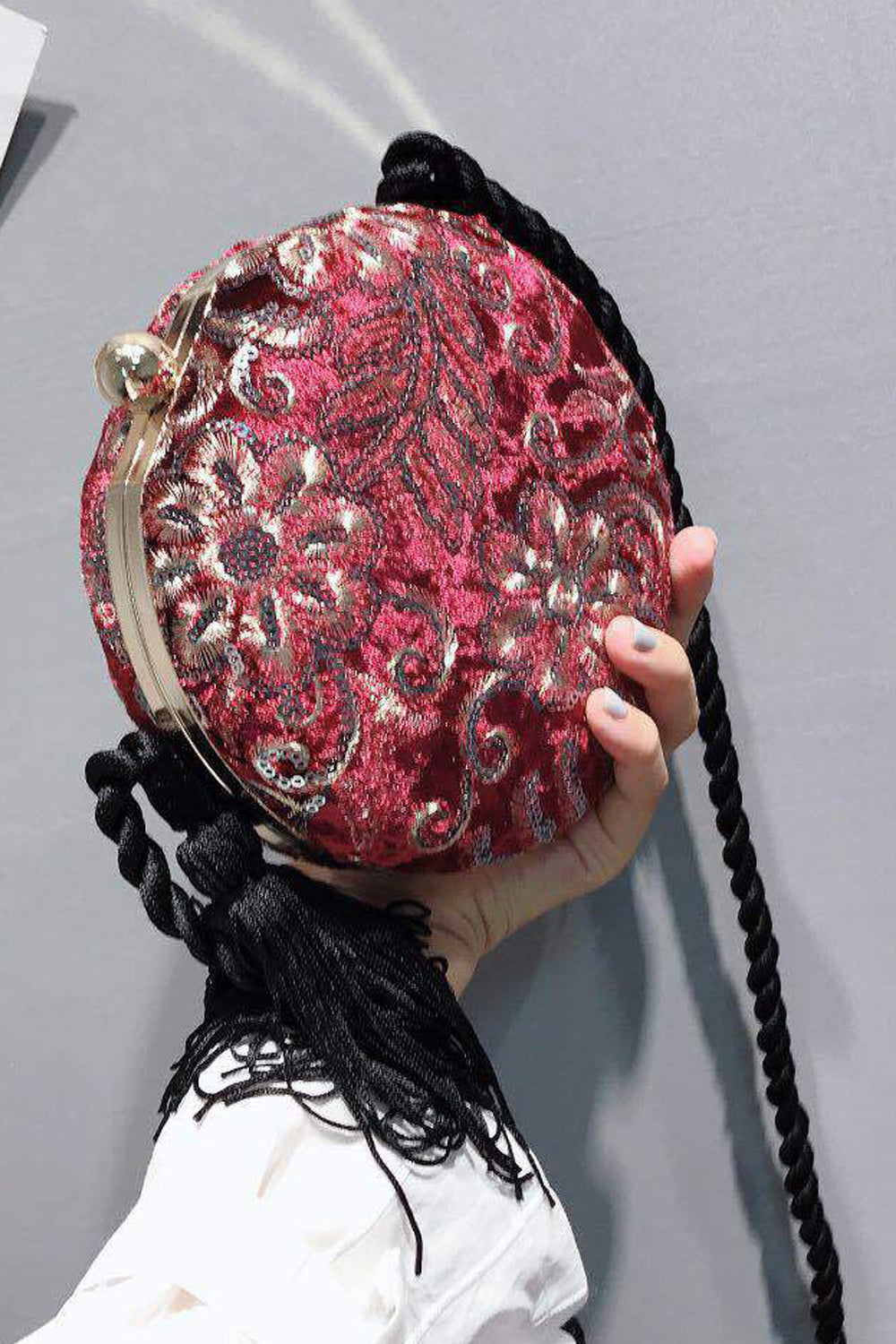 Women Sequins Decoration Rope Handle Clutch Bag