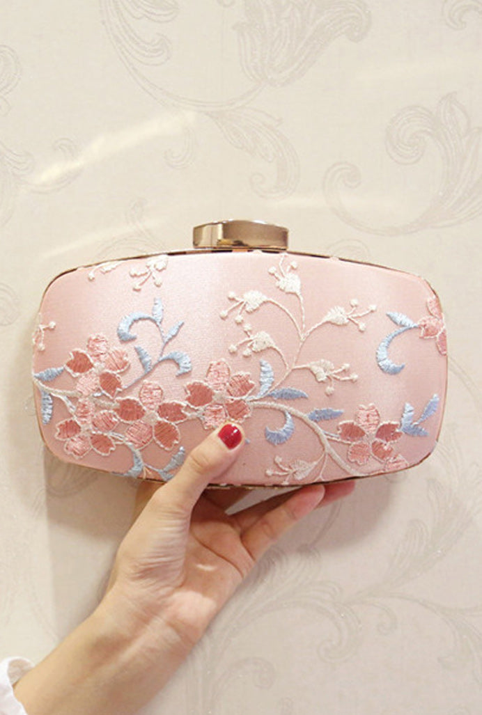 Women Fashion Embroidered Dinner Clutch Bag