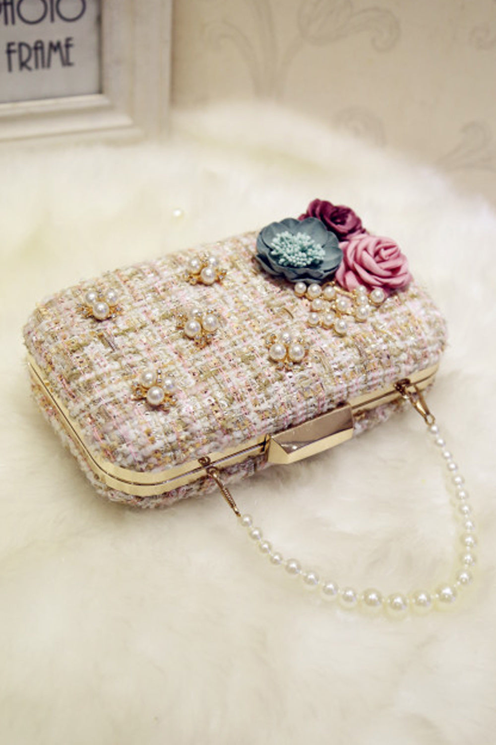 Women Flower Pearl Chain Stylish Part Clutch Bag