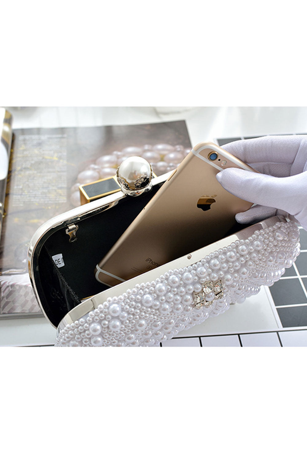Women Fascinating Pearls Decorated Party Clutch
