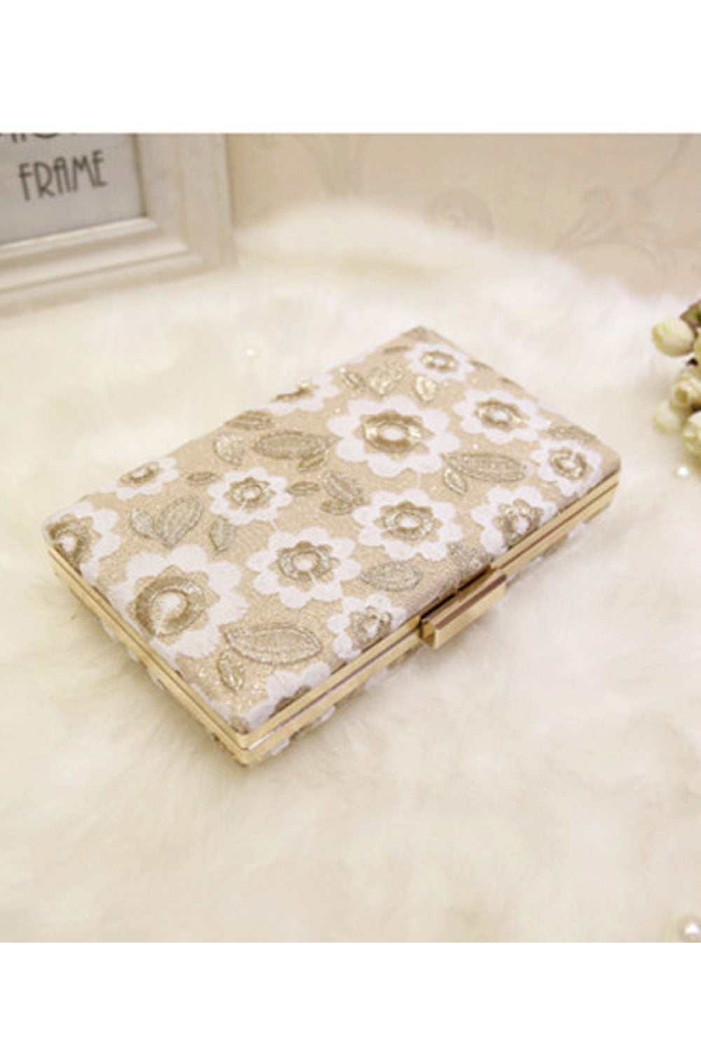 Women Lace Decorated Fashion Strap Clutch Bag
