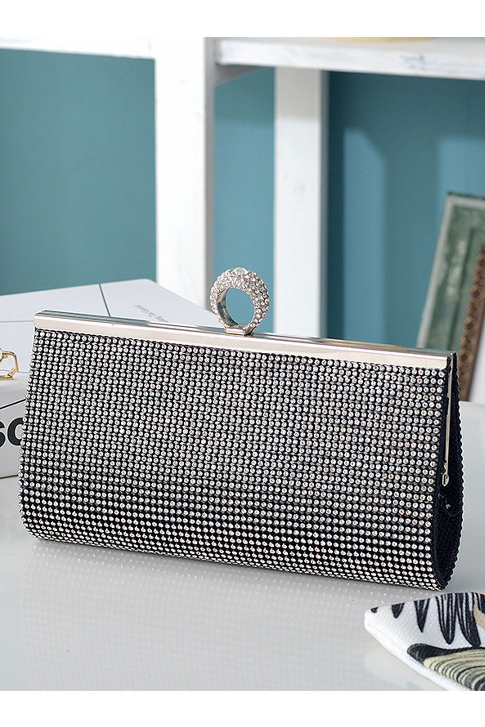 Women Shiny Beads Decorated Fashion Clutch Bag