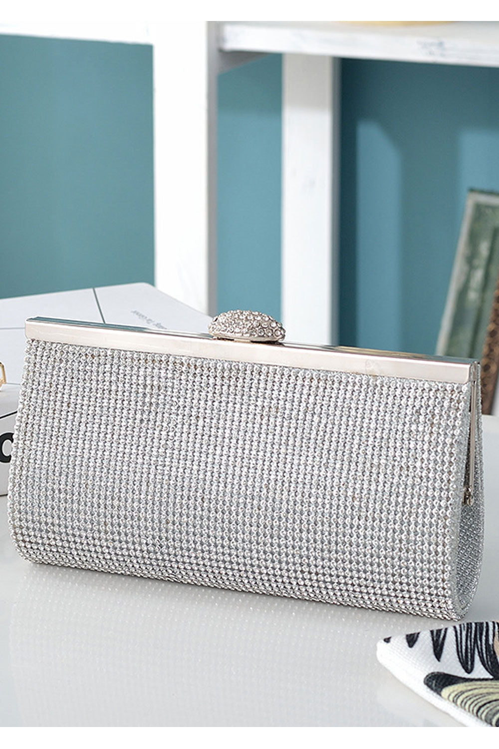 Women Shiny Beads Decorated Fashion Clutch Bag