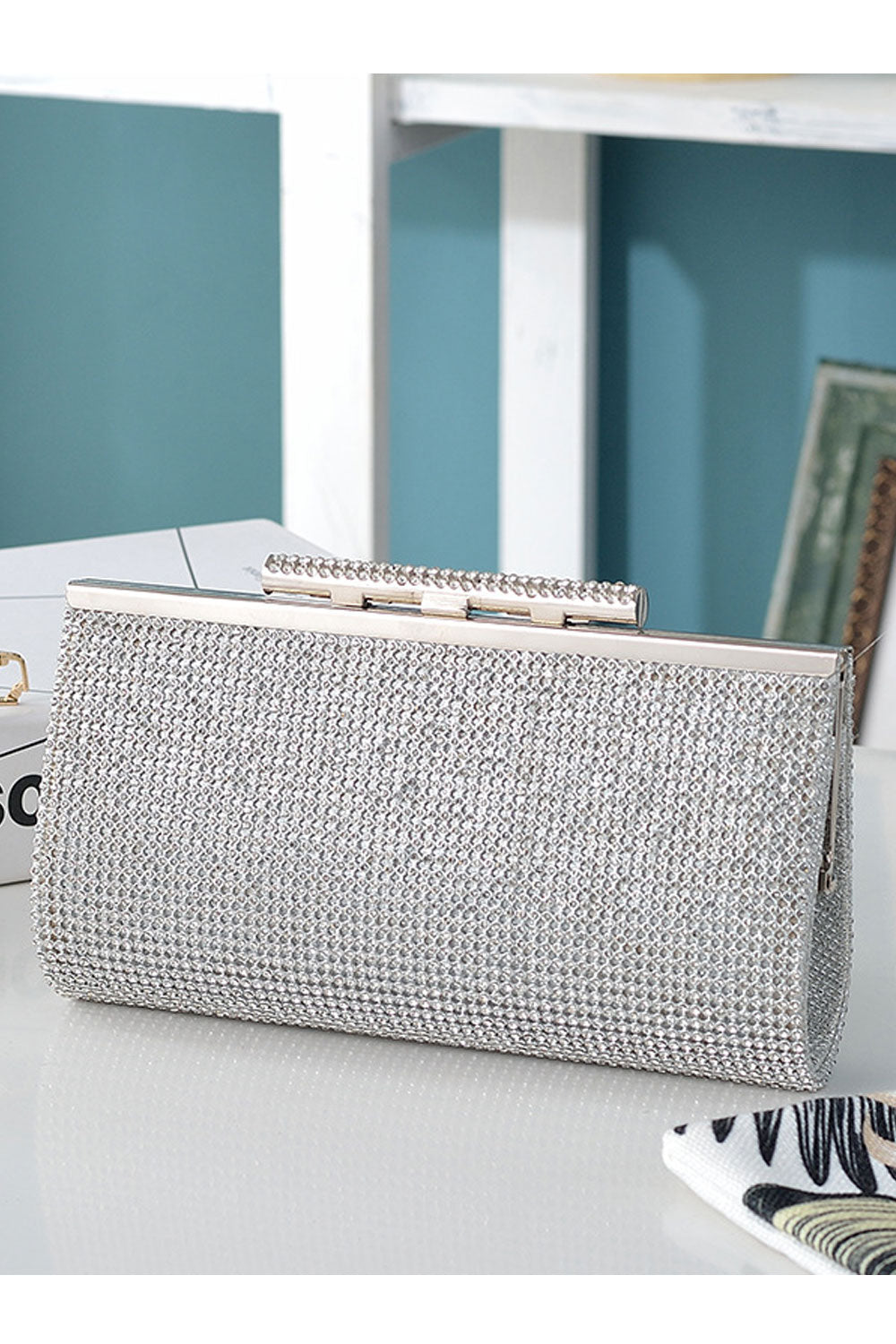 Women Shiny Beads Decorated Fashion Clutch Bag