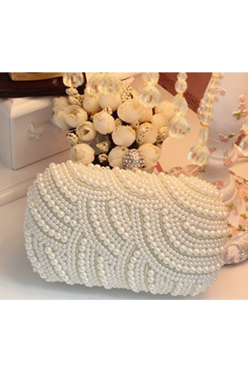 Women Lock Closer Pearls Decorated Fashionable Clutch