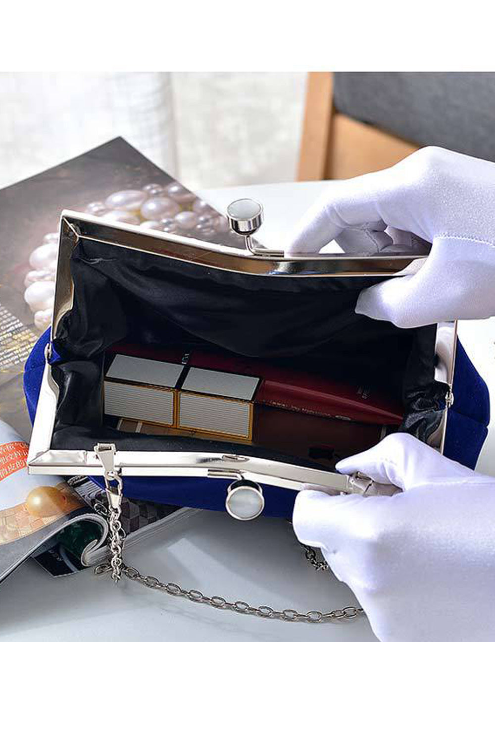 Women Rhinestone Decorated Beautiful Clutch Bag