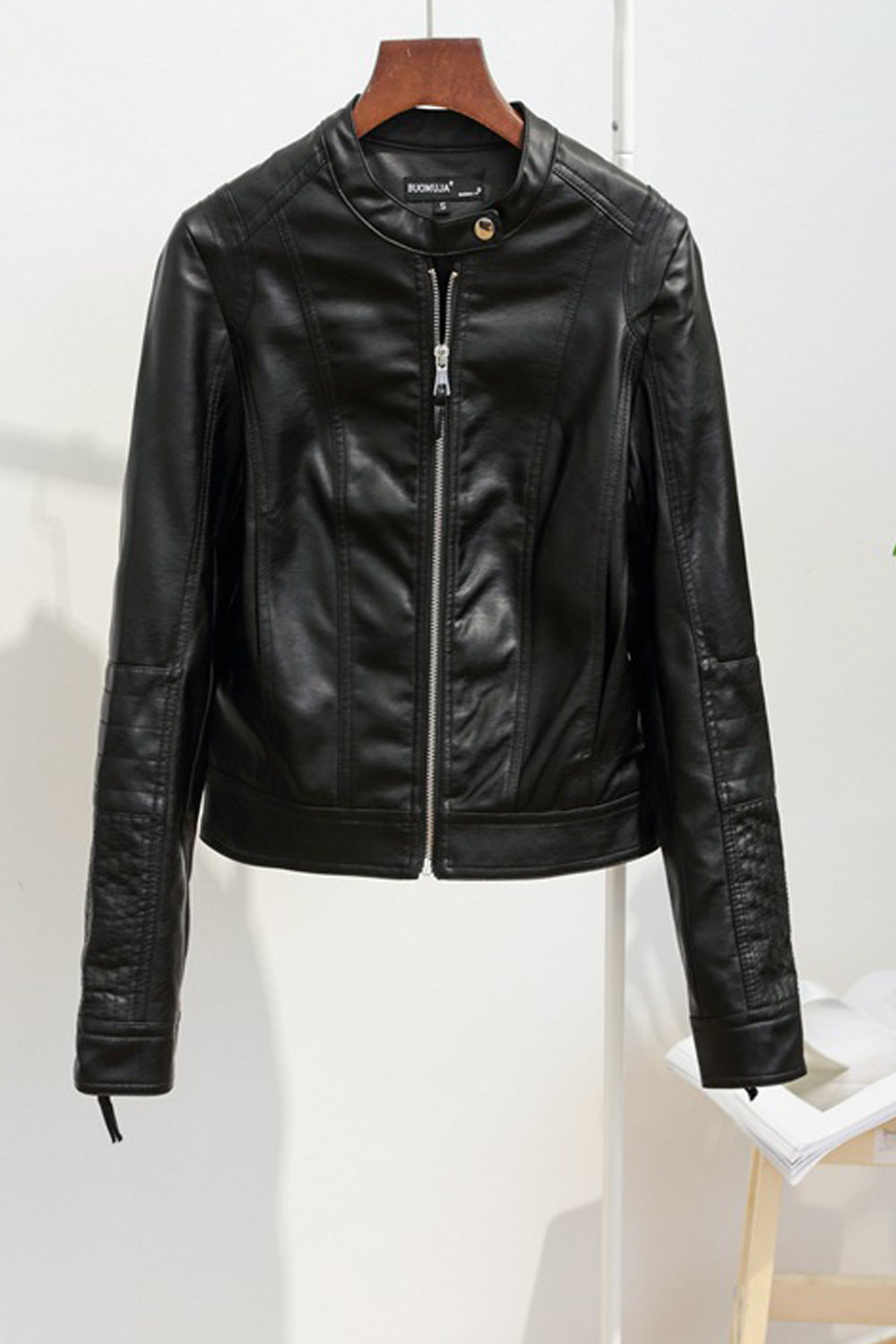 Women Comfortable Zipper Closure Long Sleeve Solid Pattern Leather Jacket
