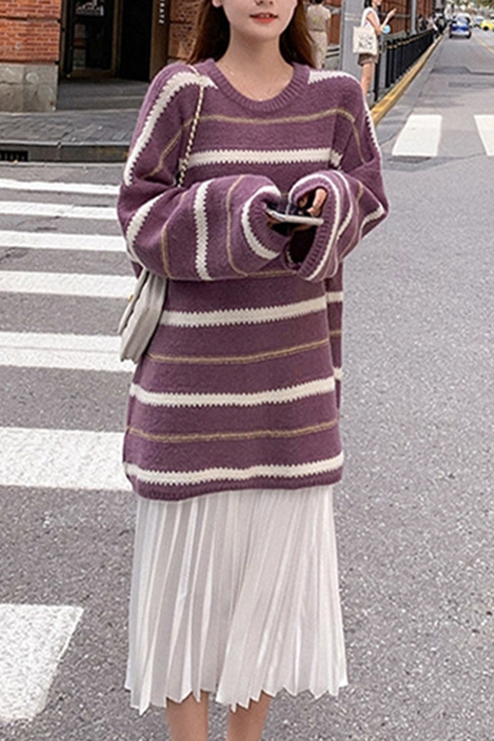 Women Loose Fit Striped Pattern Long Sleeve Winter Sweater