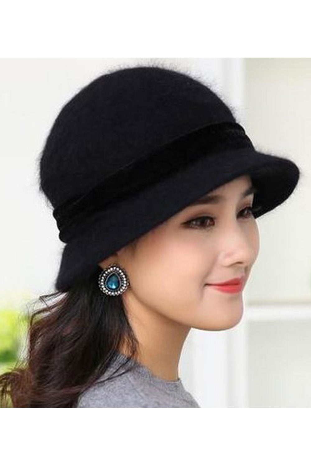 Women Beautiful Flower Decorated Warm Knitted Hat