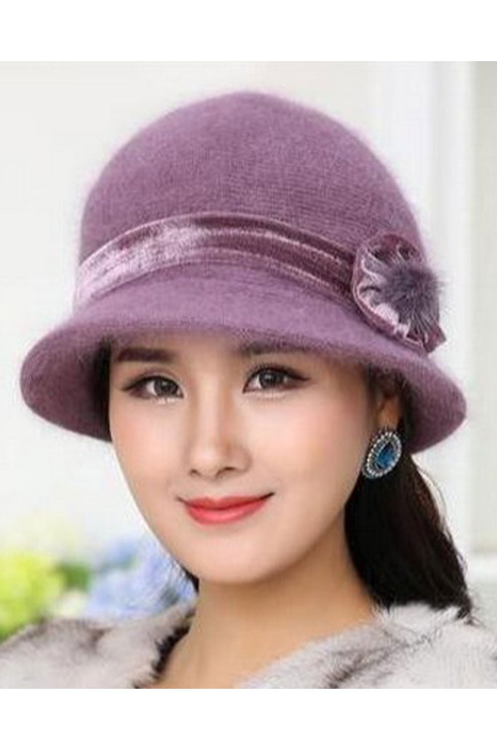 Women Beautiful Flower Decorated Warm Knitted Hat