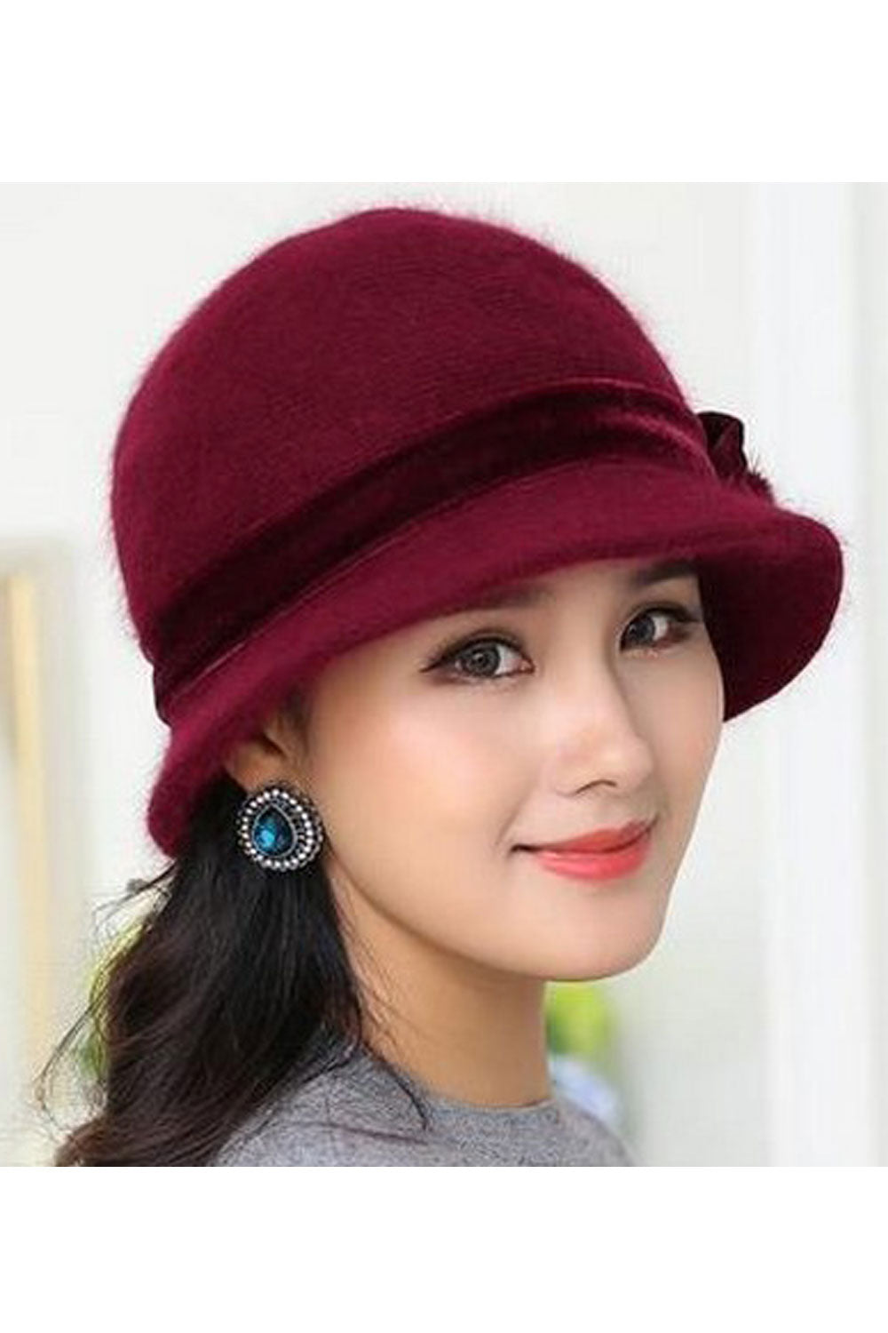 Women Beautiful Flower Decorated Warm Knitted Hat