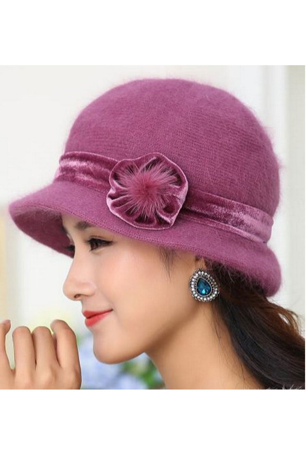 Women Beautiful Flower Decorated Warm Knitted Hat