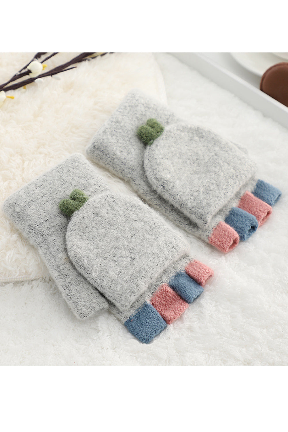 Women Fashionable Half Fingers Solid Pattern CoThis warm and thick knitted gloves designed for women having solid colored. It wi