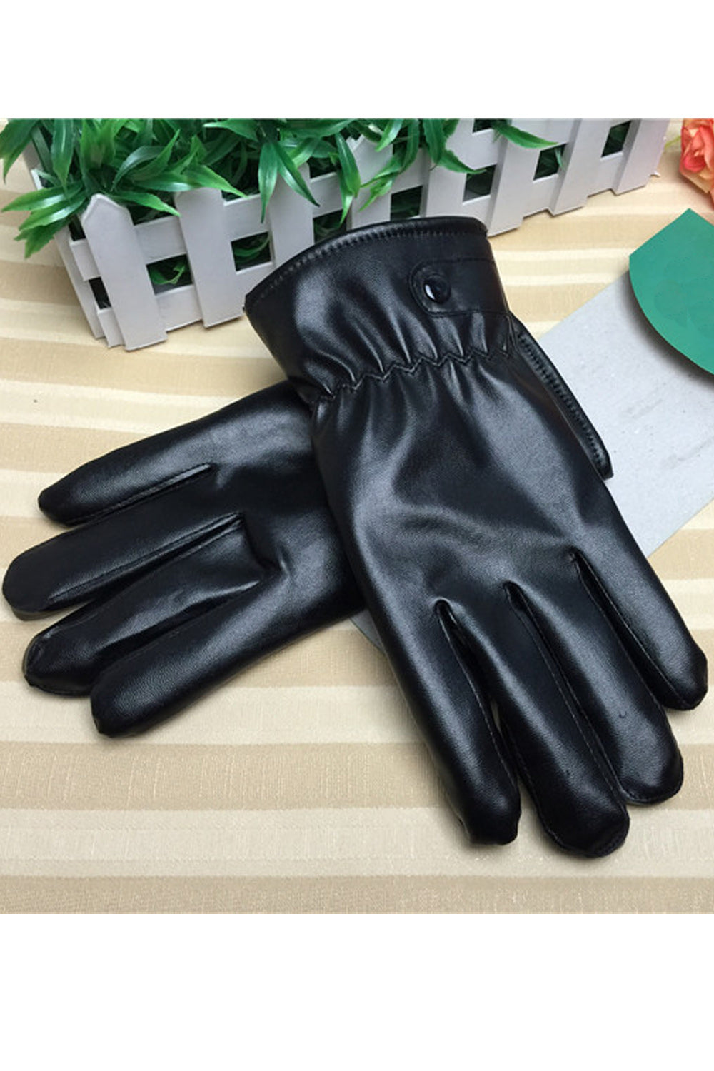Women Elasticated Wrist Solid Colored Warm PU Gloves
