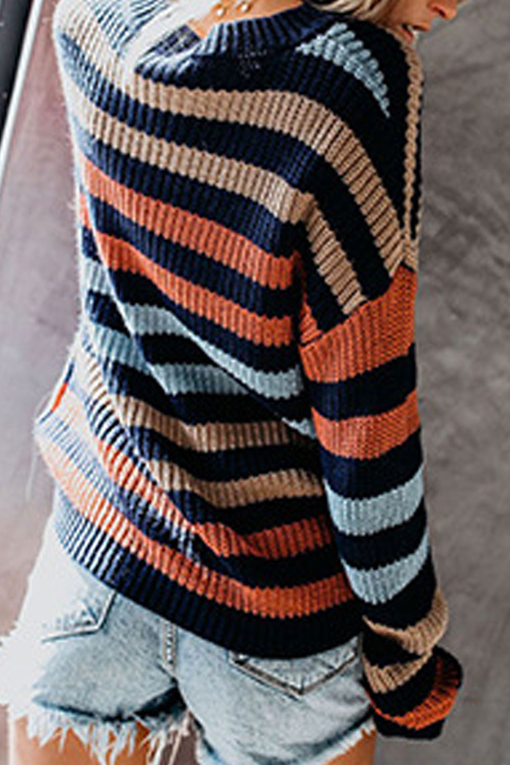 Women Lovely Thick Striped Pattern Easy Round Neck Sweater