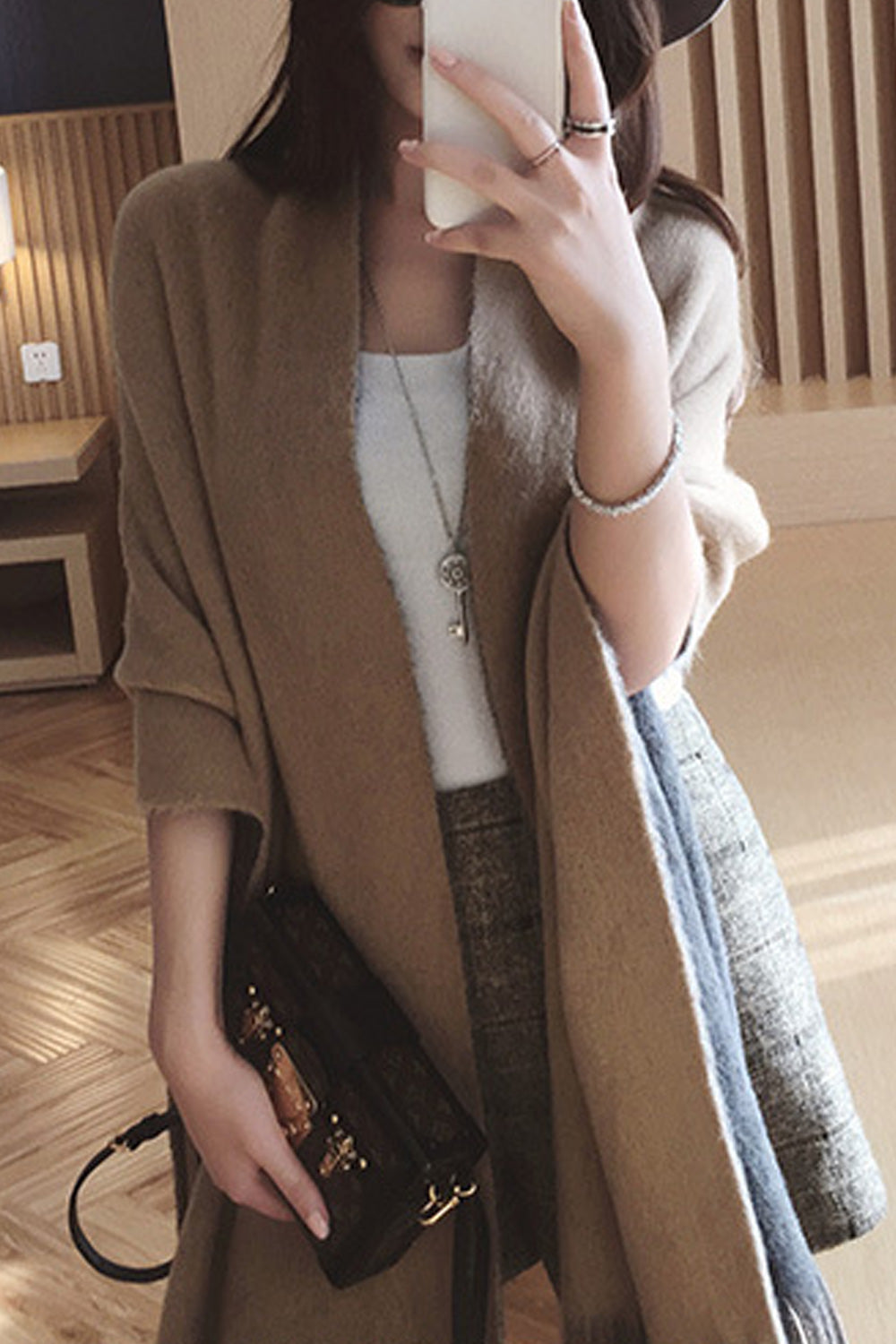 Women Pretty Solid Pattern Cashmere Soft Breathable Shawl