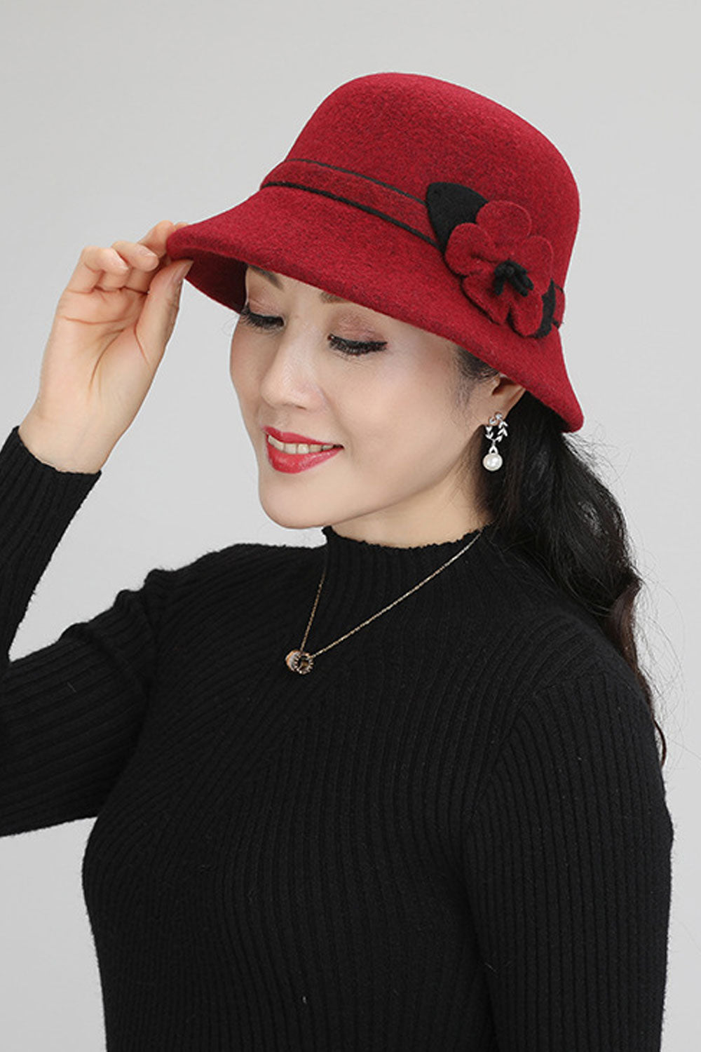 Women Beautiful Flower Embroidered Solid Colored Cozy Beret Hat