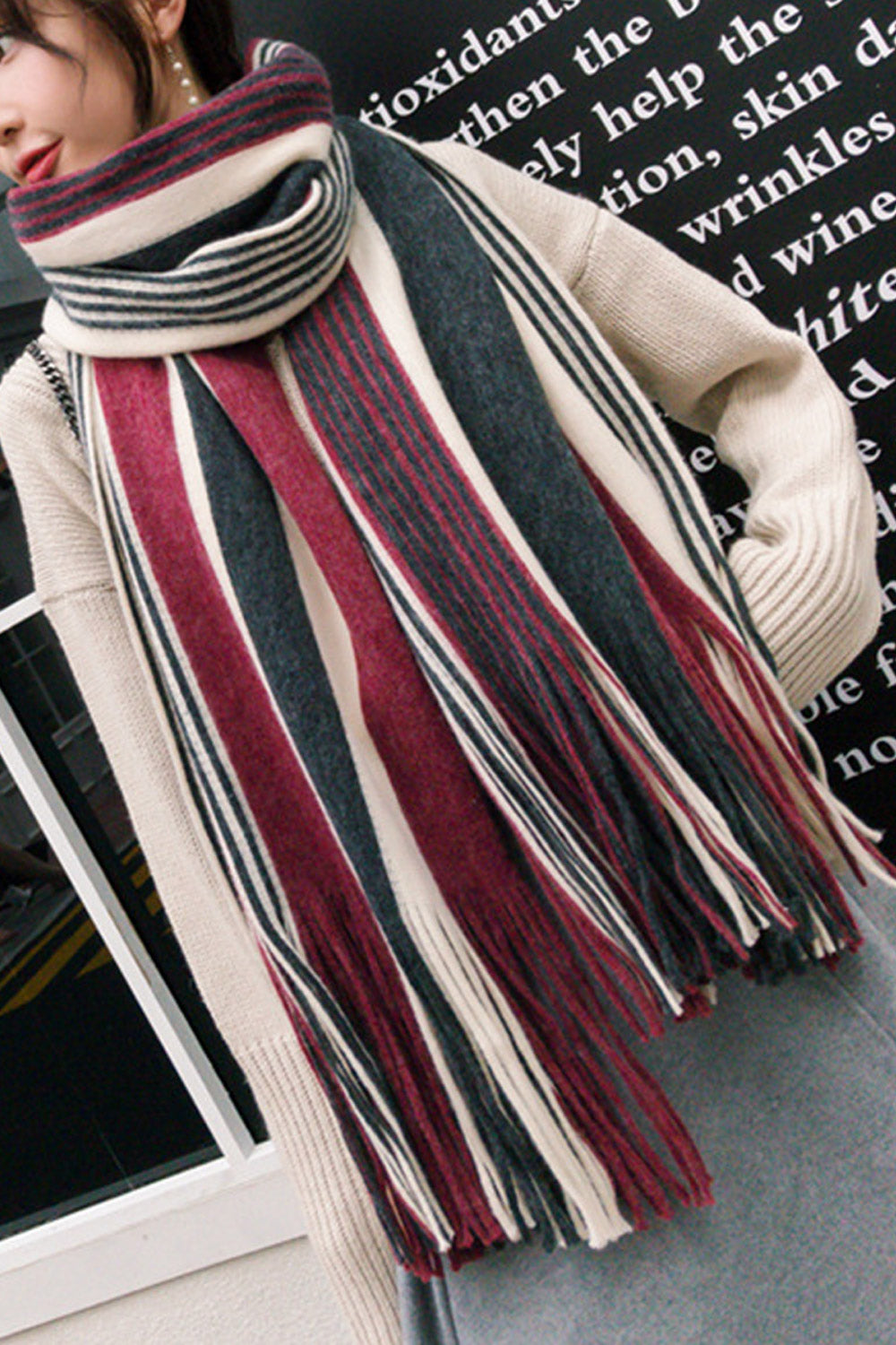 Women Tassel Decorated Long Length Stripe Pattern Cashmere Muffler