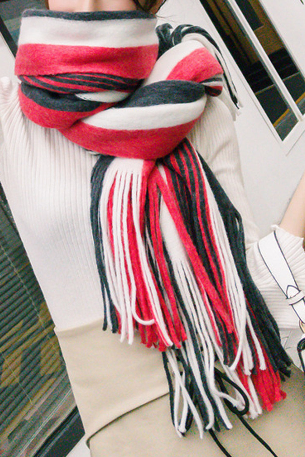 Women Tassel Decorated Long Length Stripe Pattern Cashmere Muffler