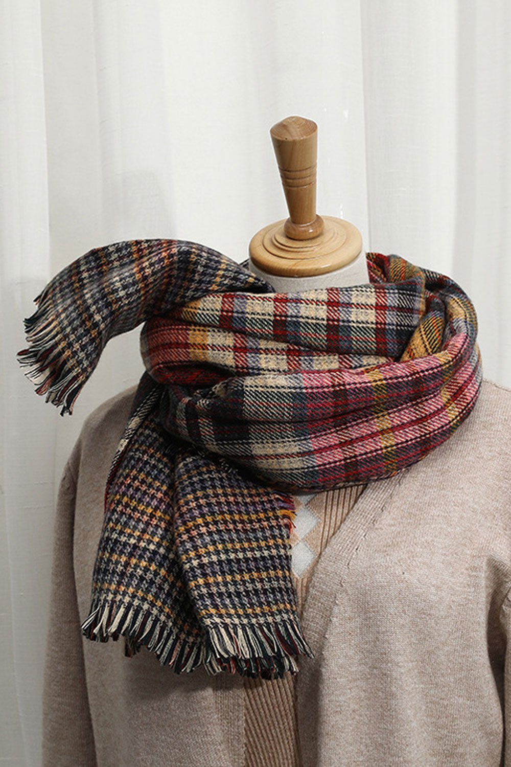 Women Plaid Pattern Comfortable Cozy Muffler