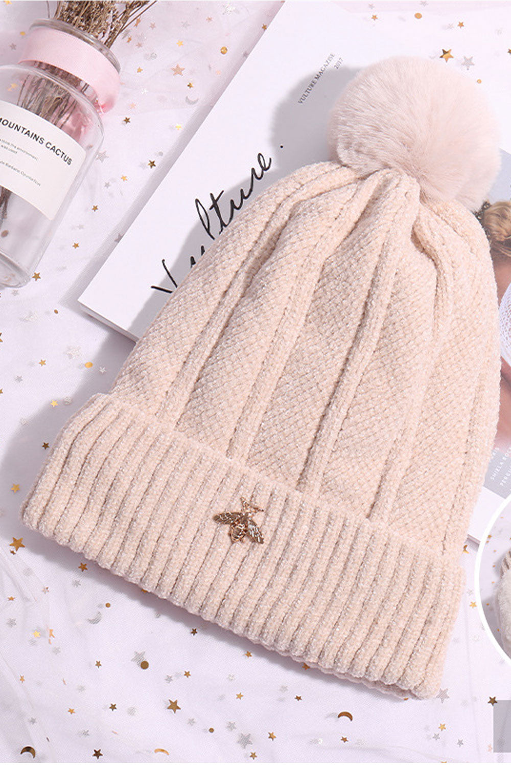 Women Casual Hairball Decoration Warm Knitted Hat