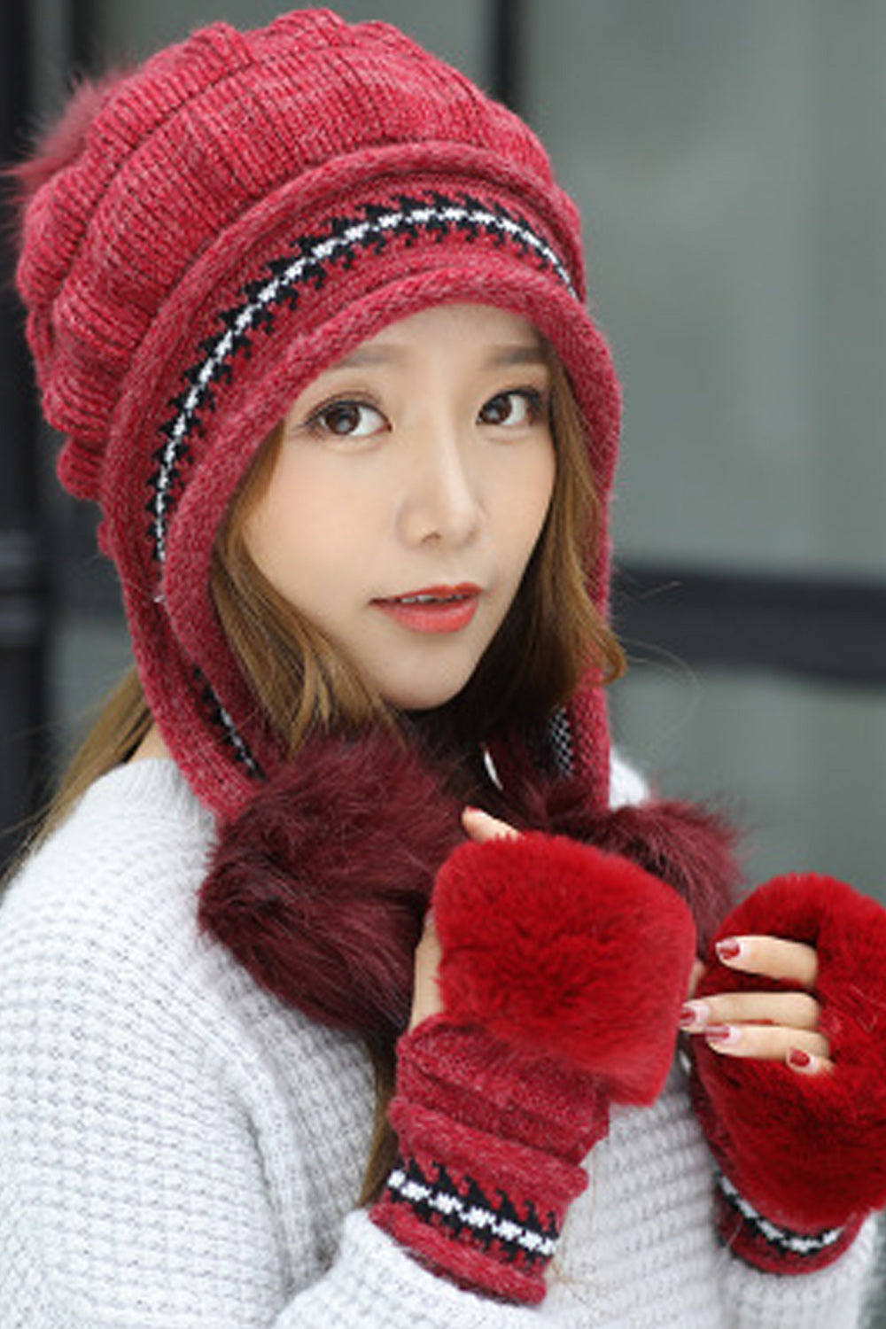 Women Soft Hair Ball Beautiful Winter Wind Breaker Knitted Hat