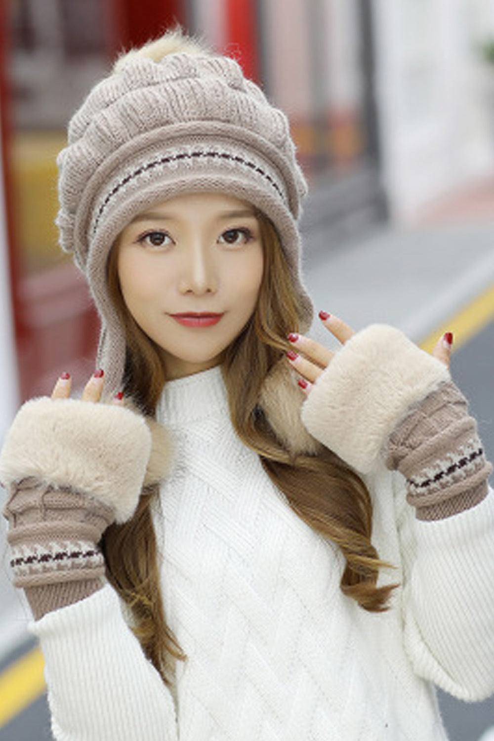 Women Soft Hair Ball Beautiful Winter Wind Breaker Knitted Hat