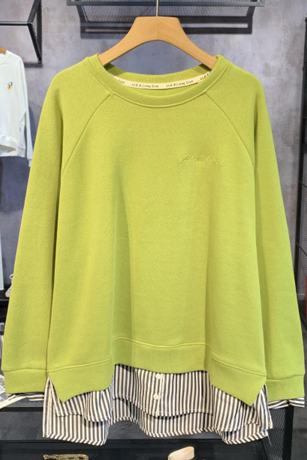 Women Simple Styled Solid Pattern Round Neck Comfortable Sweatshirt